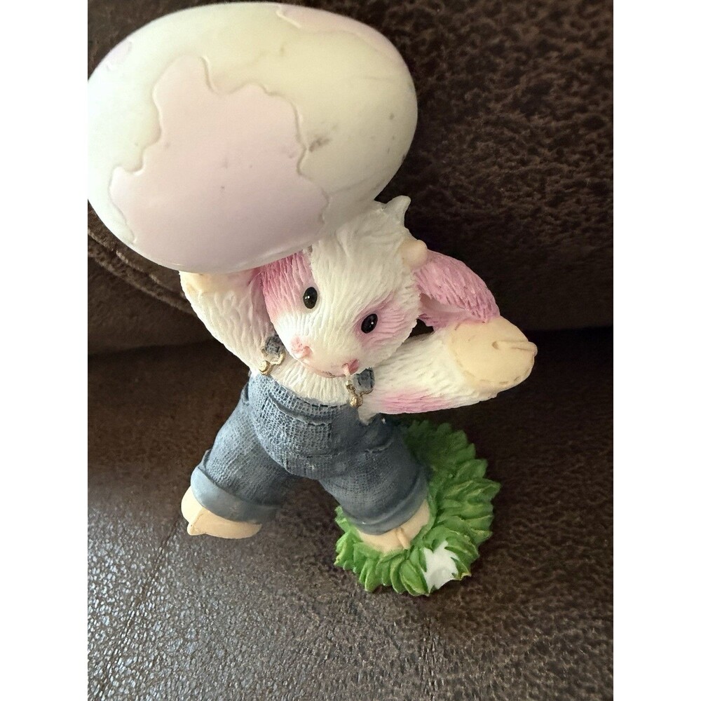 Mary Moo Moos Easter Egg Pink Figurine Cow Collection 2000 Enesco
